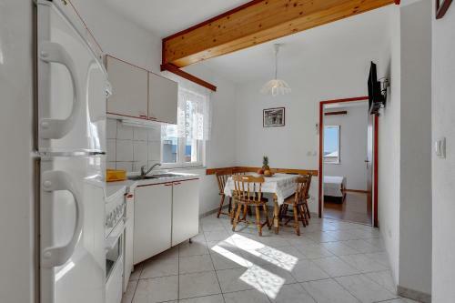 Apartments Tihomir Mu?ac