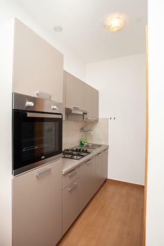 Ap Punta Next To Sandy Beach, Apartment With Garden