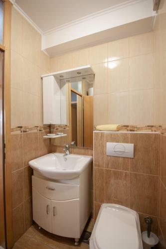 Ap Mirko - 3 Bedrooms Apartment In City Center