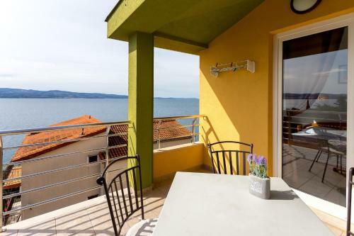 Hostal Aga Beach Suites