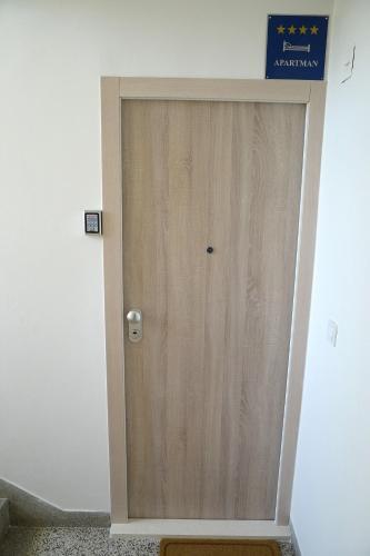 Mdl Apartment