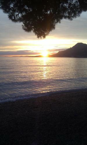 Apartman On The Beach - Nemira, Omi?