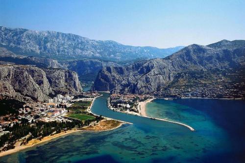 Fortune Apartments On Omis Riviera, Omis