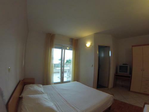 Omi? Du?e Sandy Beach Apartments Mare
