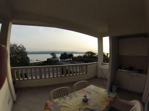 Omi? Du?e Sandy Beach Apartments Mare
