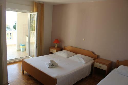 Omi? Du?e Sandy Beach Apartments Mare