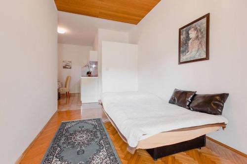 Apartments With A Parking Space Duce, Omis - 2773