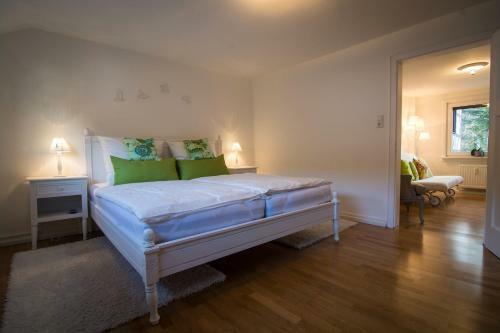 Apartamento �bernacht - Am Talbach Ferienwohnung Zwei - Gartensauna