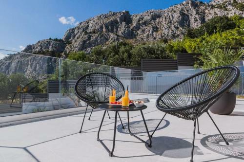 Luxurious Villa Ada; Hot Tub, Sauna, Gym, Pool