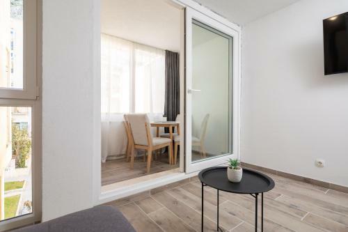 River Park Apartments