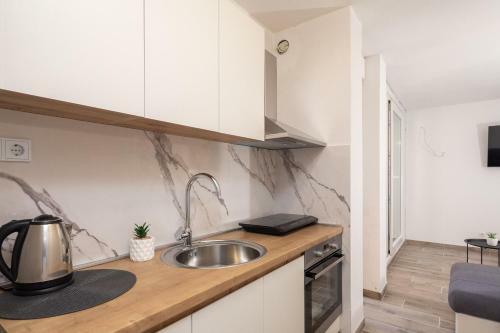 River Park Apartments