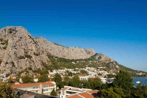 Sara Apartment Punta Omis Near Sandy Beach