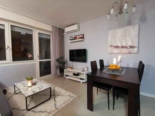 Apartment Jozo - With Terrace