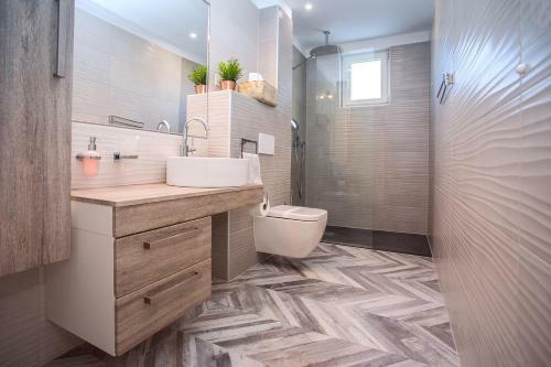 Luxury Villa Pocrnja -heated Pool, Sauna, Jacuzzi, Pool Table