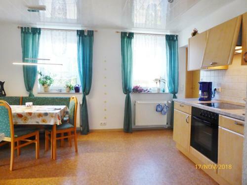 Apartamento Ferienwohnung Fl�hatalblick