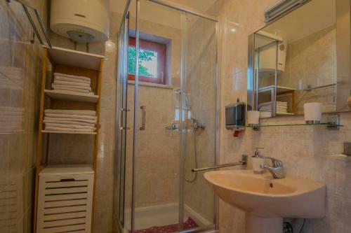 Apartment Rino, Only 30m To The Sea