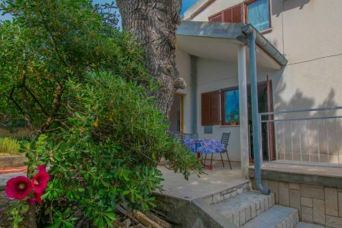 Apartment Rino, Only 30m To The Sea