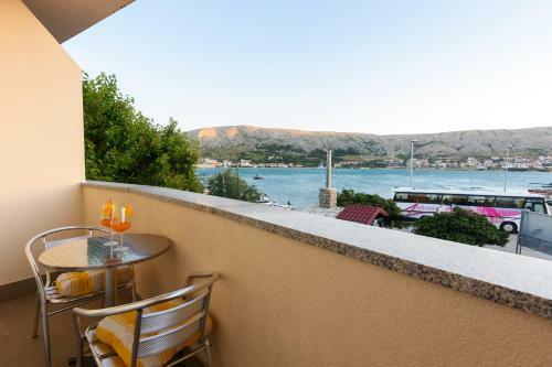 Hostal Apartmani "jadran"