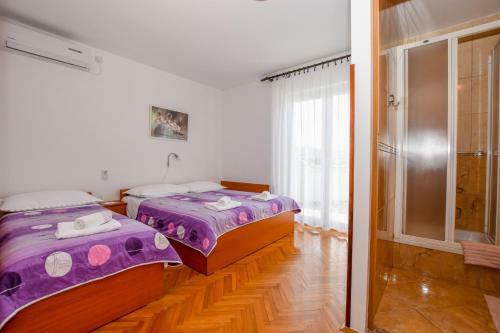 Apartments Ton?ica