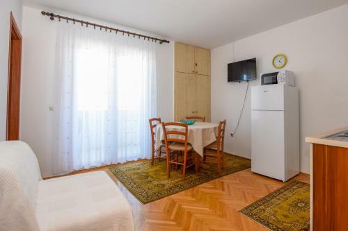 Apartments Ton?ica