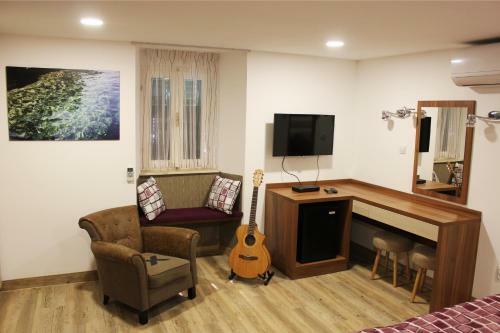Moon Stone Residence Pag