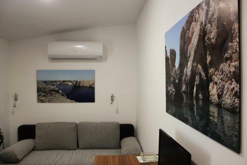 Moon Stone Residence Pag