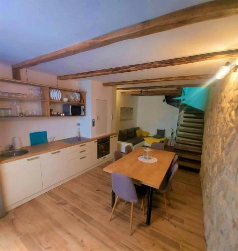 New Villa In Old Center - Pag