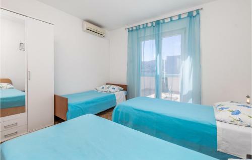 Awesome Apartment In Pag With Wifi And 3 Bedrooms
