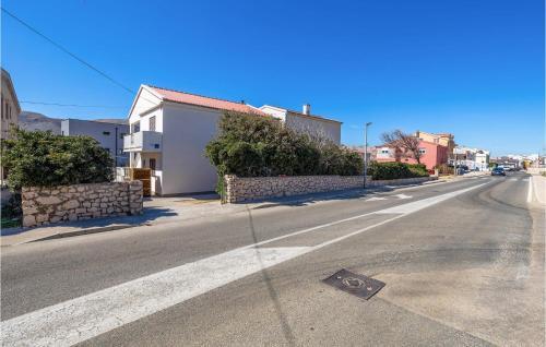 Awesome Apartment In Pag With Wifi And 3 Bedrooms