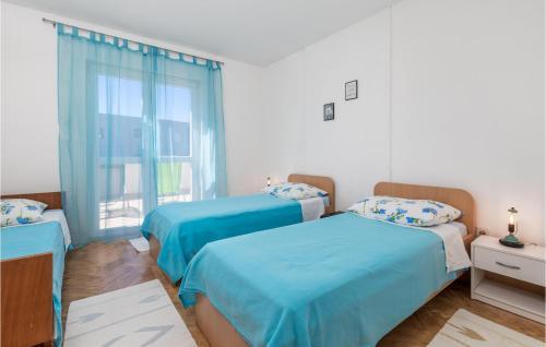 Awesome Apartment In Pag With Wifi And 3 Bedrooms