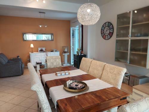 Villa Holiday Home Rajna