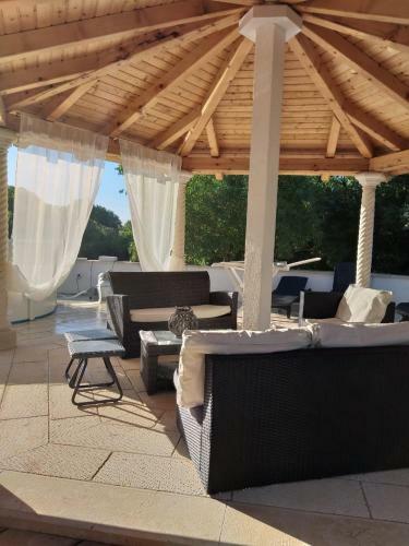 Villa Holiday Home Rajna