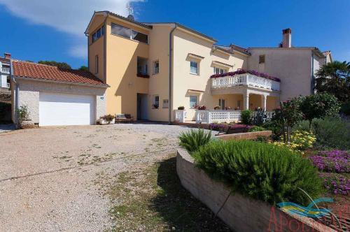 Apartments In Kremenici/insel Krk 36095
