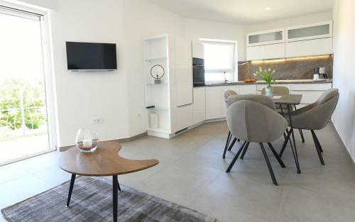 Hostal Apartments Mary