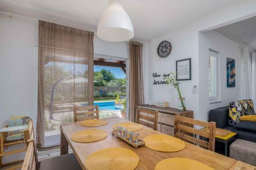 Holiday Home In Malinska - Insel Krk 42211