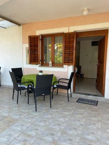 Hostal Apartments Pape