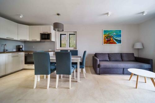 Holiday Home In Malinska - Insel Krk 42219