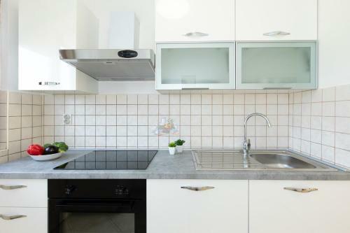 Hostal Apartments Tonica