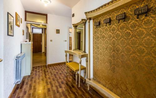 Three-bedroom Apartment Meden
