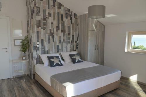 Perec Apartments