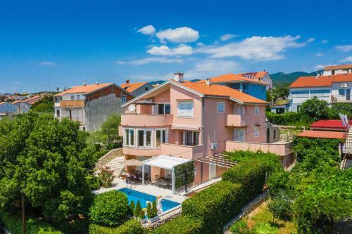 Villa Novi
