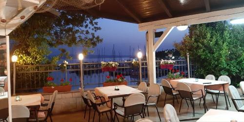 Apartment Boat In Stara Posta