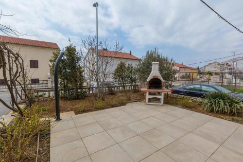Apartments With A Parking Space Novi Vinodolski - 17359