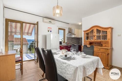 Apartments Marija With Balcony
