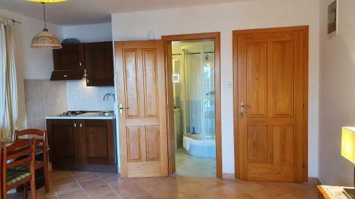 Sea Side Apartments 4*
