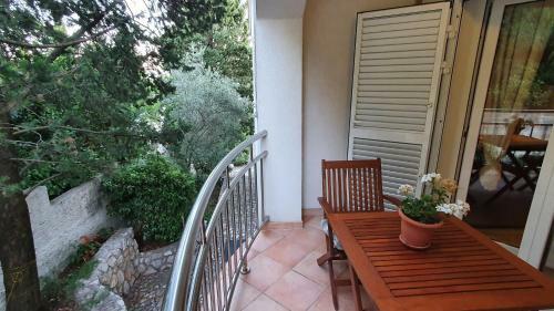 Sea Side Apartments 4*