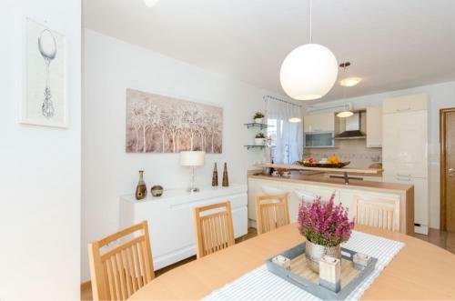 Dalmatian Village Charm - Spacious Villa With Pool Near Trogir