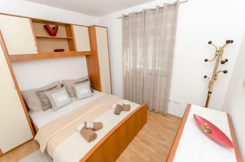 Dalmatian Village Charm - Spacious Villa With Pool Near Trogir