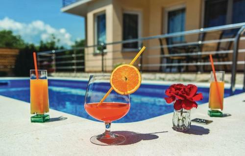 Dalmatian Village Charm - Spacious Villa With Pool Near Trogir