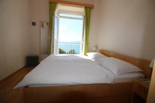 Beachfront Apartment Deluxe